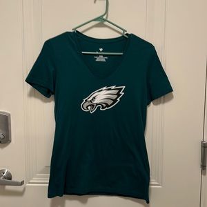 Philadelphia Eagles women’s neck tee